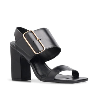 Tacón de piel CIDER con tira ancha detalle de hebilla