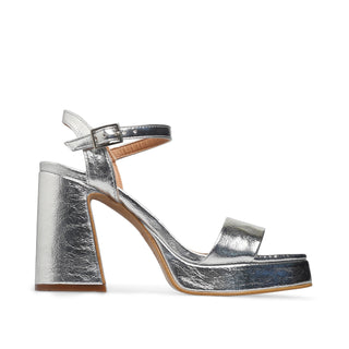 Sandalia de tacón CRISTINE con efecto acharolado