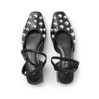 Tacón de piel GLAZE con detalle de estoperoles