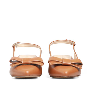 Zapatilla LOREY de tacón semi-abierto con detalle de moño