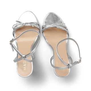 Zapatilla MAYRIN con tiras en forma de moño