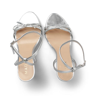 Zapatilla MAYRIN con tiras en forma de moño