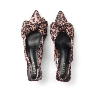 Tacón animal print WILD con detalle de moño en la punta