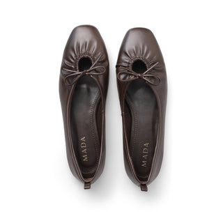 Balerina CARAMEL con apertura y moño decorativo