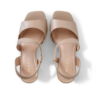 SANDALIA DE PIEL CARIBE CON CINTA SOBRE EL EMPEINE