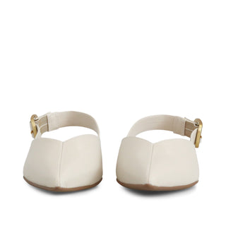 ZAPATO DESTALONADO MIRELLA CON AJUSTE DE HEBILLA DORADA