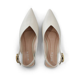 ZAPATO DESTALONADO MIRELLA CON AJUSTE DE HEBILLA DORADA