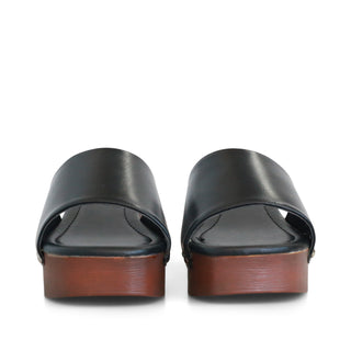 SANDALIA DE TACÓN GRUESO TORI CON ACABADO GAMUZA