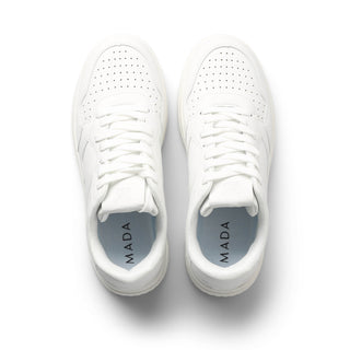 Tenis VANCOUVER con detalles metálicos