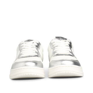 Tenis VANCOUVER con detalles metálicos