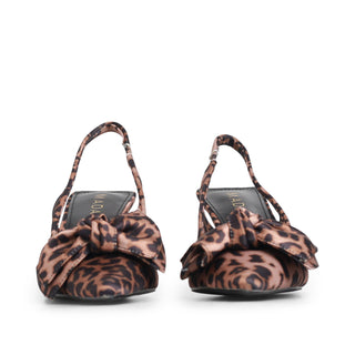 Tacón animal print WILD con detalle de moño en la punta